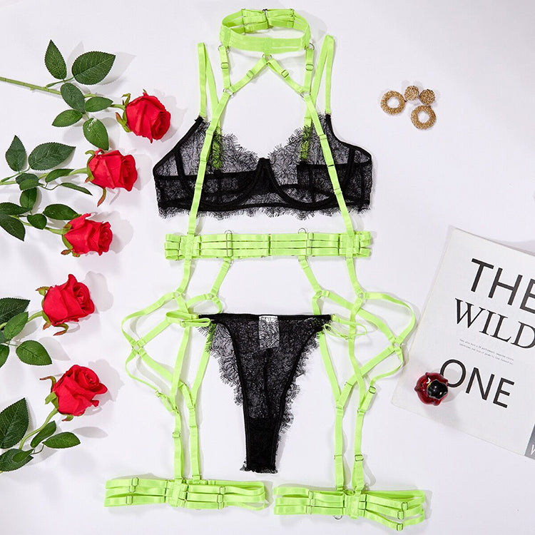 Alias 2023 New Styles Sexy Lingerie Lace 3 Piece Set Bulk Hot Women Bondage Temptation High Quality Sexy Halter Neck Lingerie